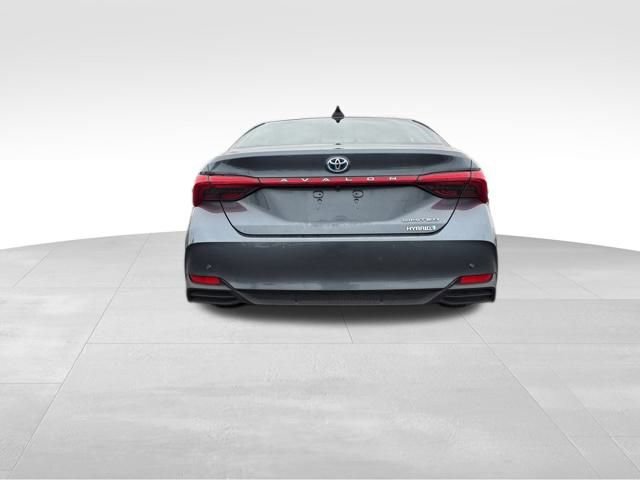 Used 2019 Toyota Avalon Limited image 6