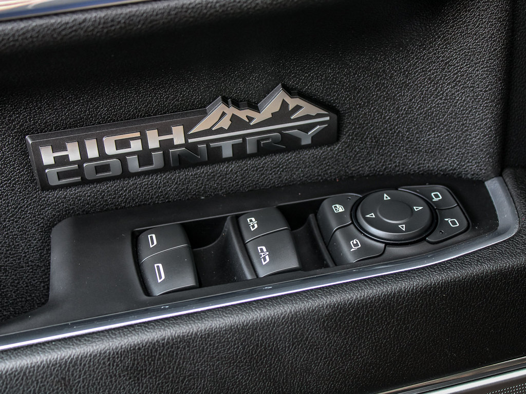 Used 2024 Chevrolet Silverado 1500 High Country w/ Technology Package AWD/4WD image 37