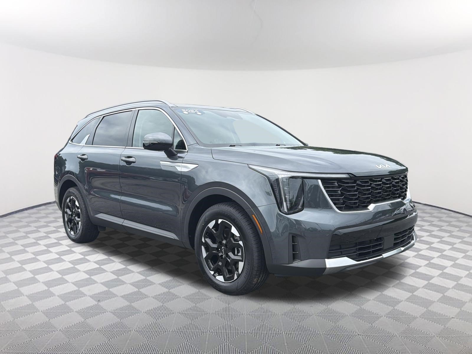 Used 2024 Kia Sorento S w/ Panoramic Sunroof Package FWD image 8