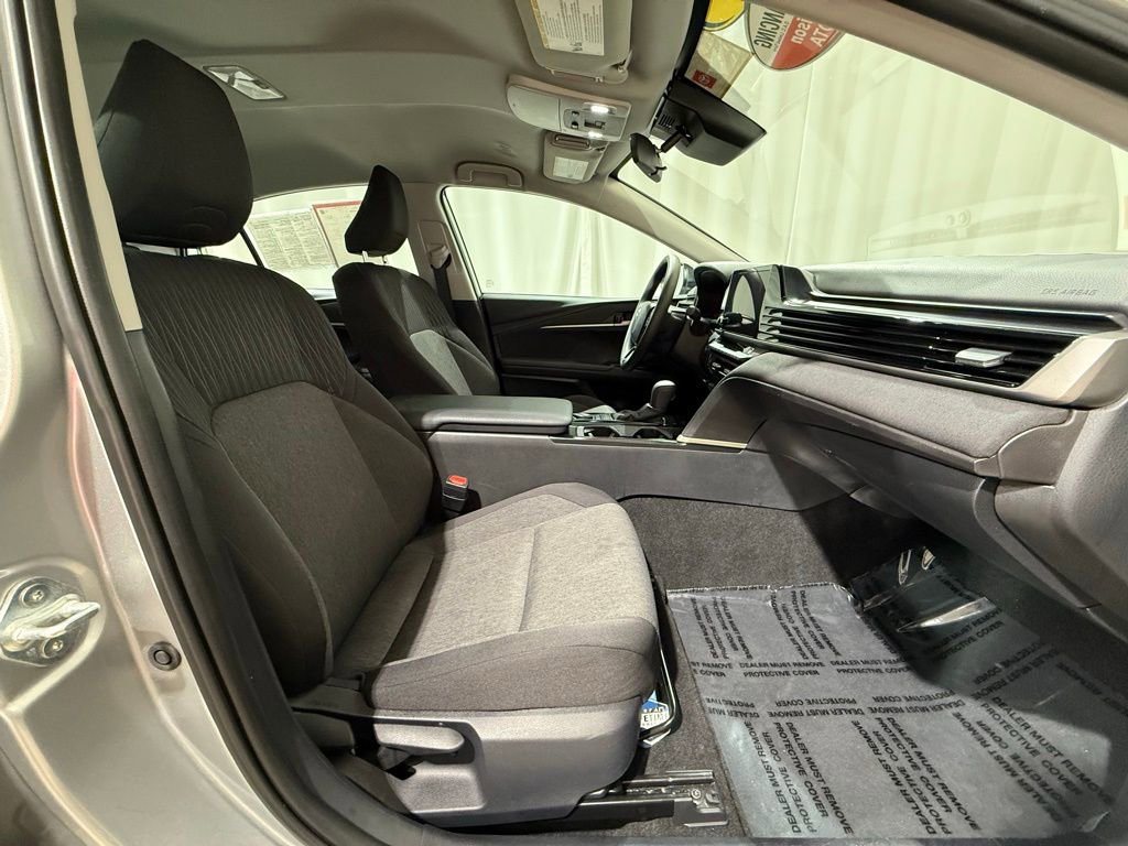 Certified 2025 Toyota Camry SE image 20