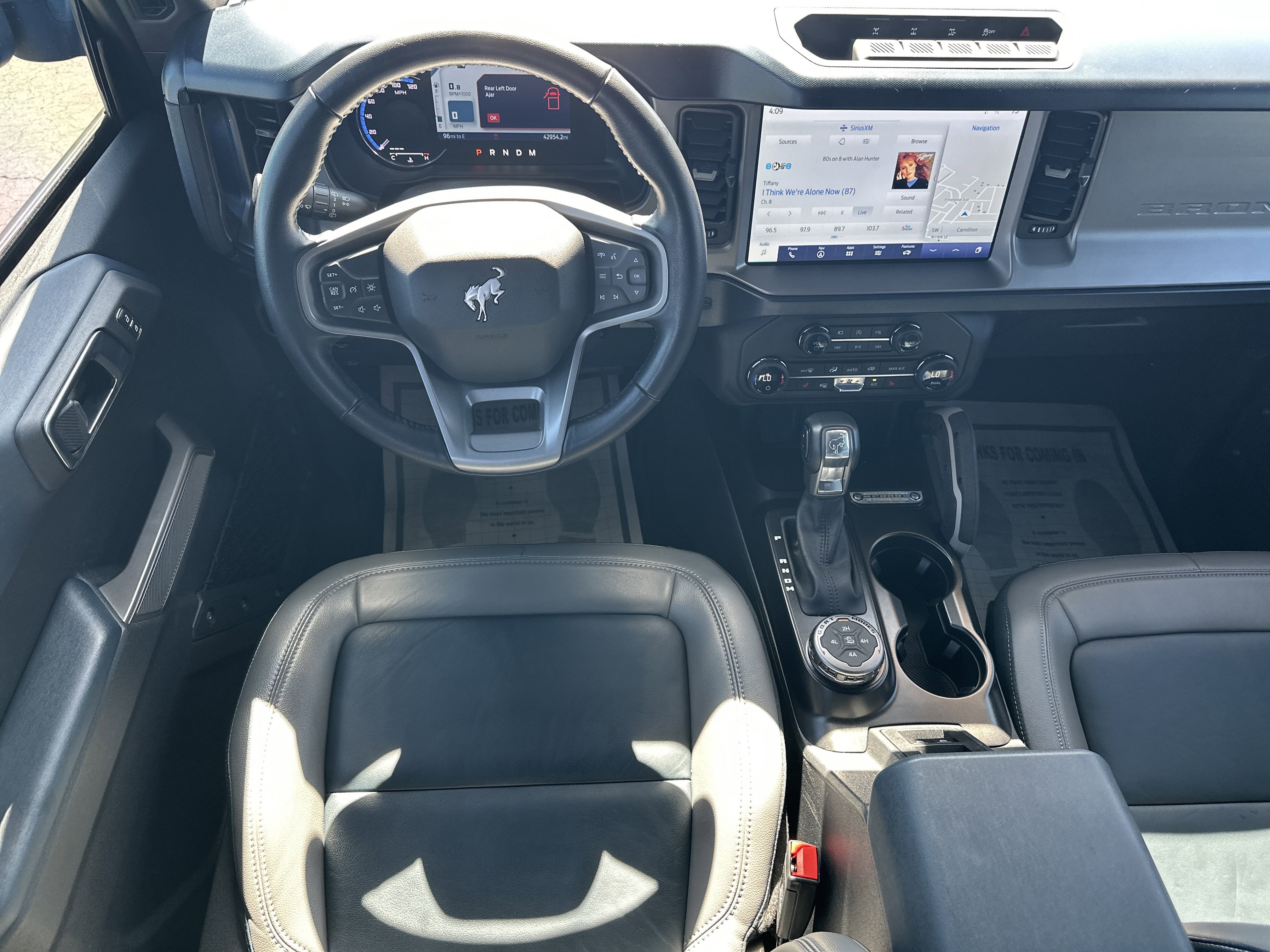 Used 2023 Ford Bronco Outer Banks w/ Sasquatch Package image 25
