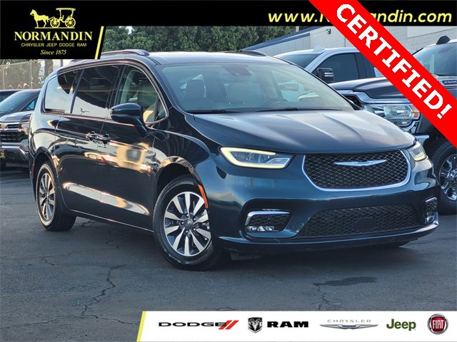 Certified 2021 Chrysler Pacifica Touring-L
