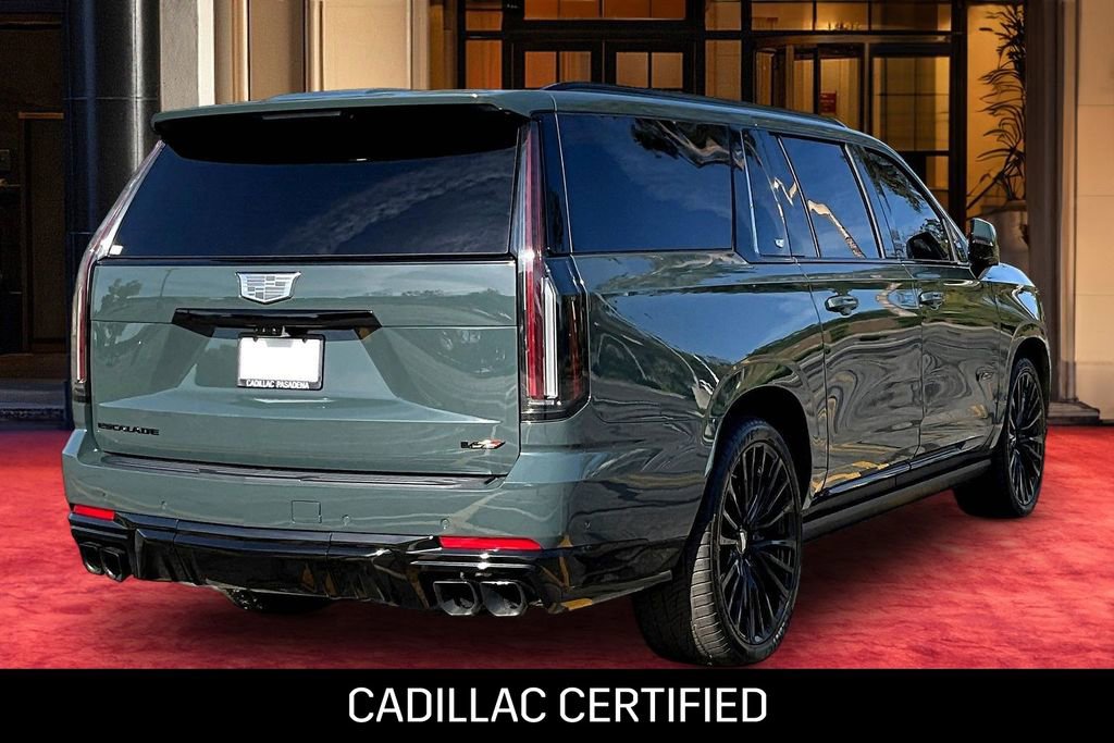 Used 2025 Cadillac Escalade ESV V w/ LPO, ONYX Package image 6