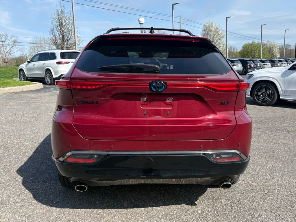 Used 2023 Toyota Venza Nightshade AWD/4WD image 5