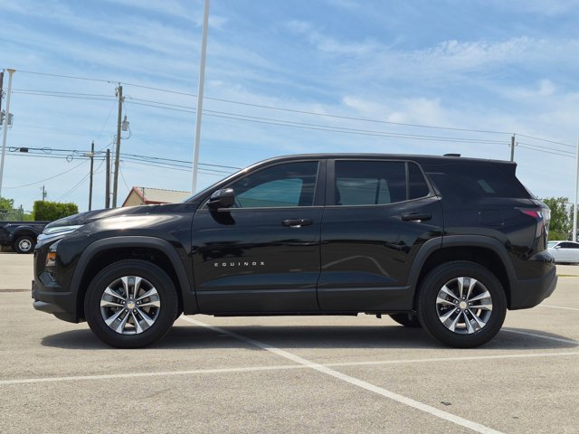 Used 2026 Chevrolet Equinox LT w/ Safety and Technology Package FWD image 9
