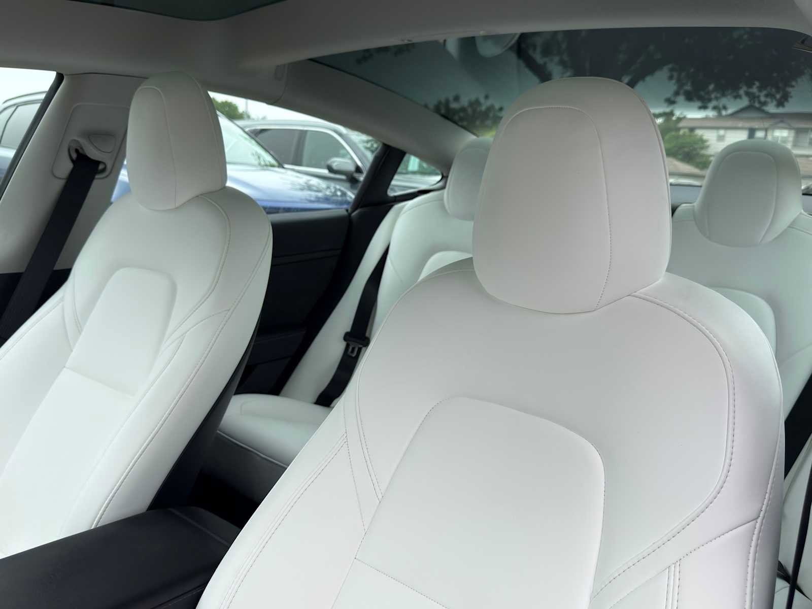 Used 2023 Tesla Model 3 Standard Range image 9