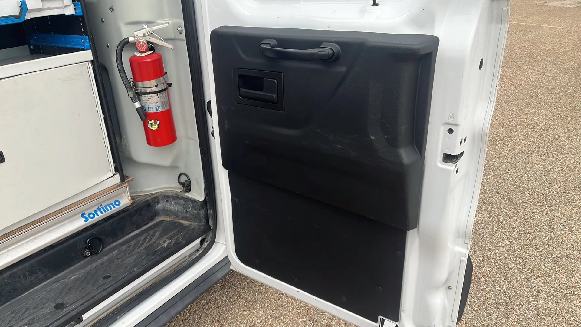 Used 2015 Ford Transit 250 130 Low Roof RWD image 21