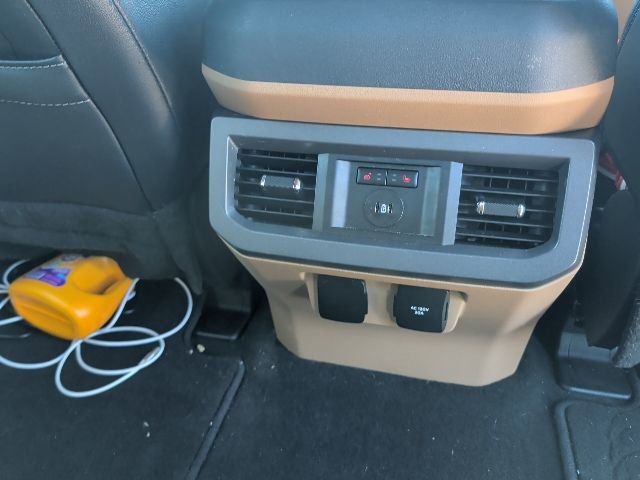Used 2024 Ford F350 Lariat w/ Lariat Ultimate Package AWD/4WD image 13