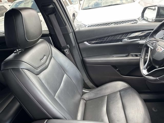Used 2022 Cadillac XT6 Premium Luxury w/ Technology Package image 14