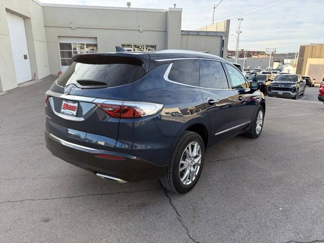 Used 2023 Buick Enclave Essence w/ Experience Buick Package image 5