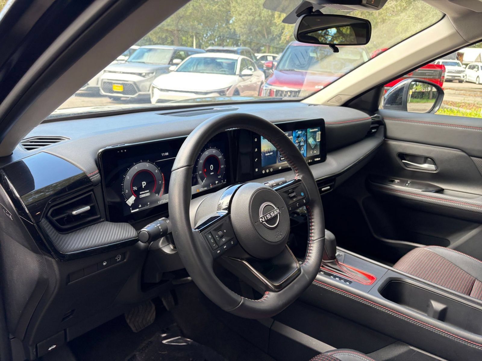 Used 2026 Nissan Kicks SR FWD image 32