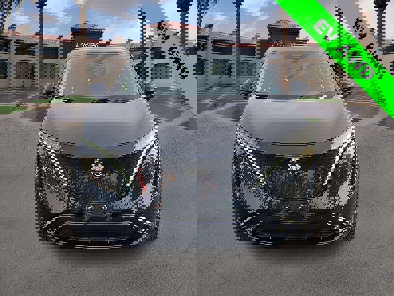 Used 2023 Nissan Ariya AWD image 3