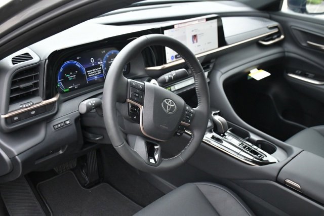 New 2026 Toyota Crown XLE image 17