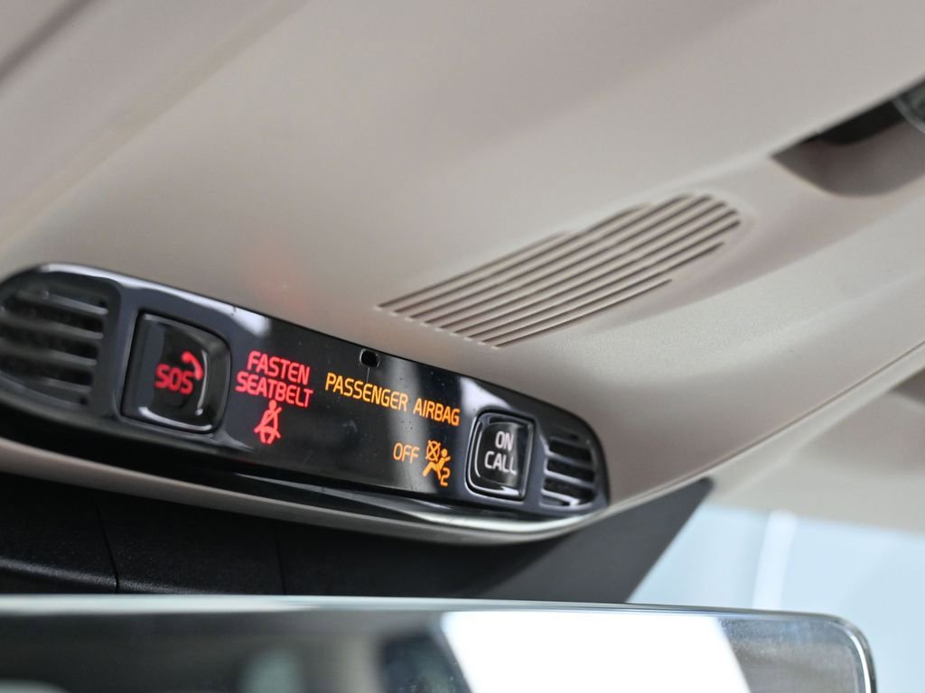 Used 2020 Volvo XC90 T5 Momentum w/ Protection Package image 20