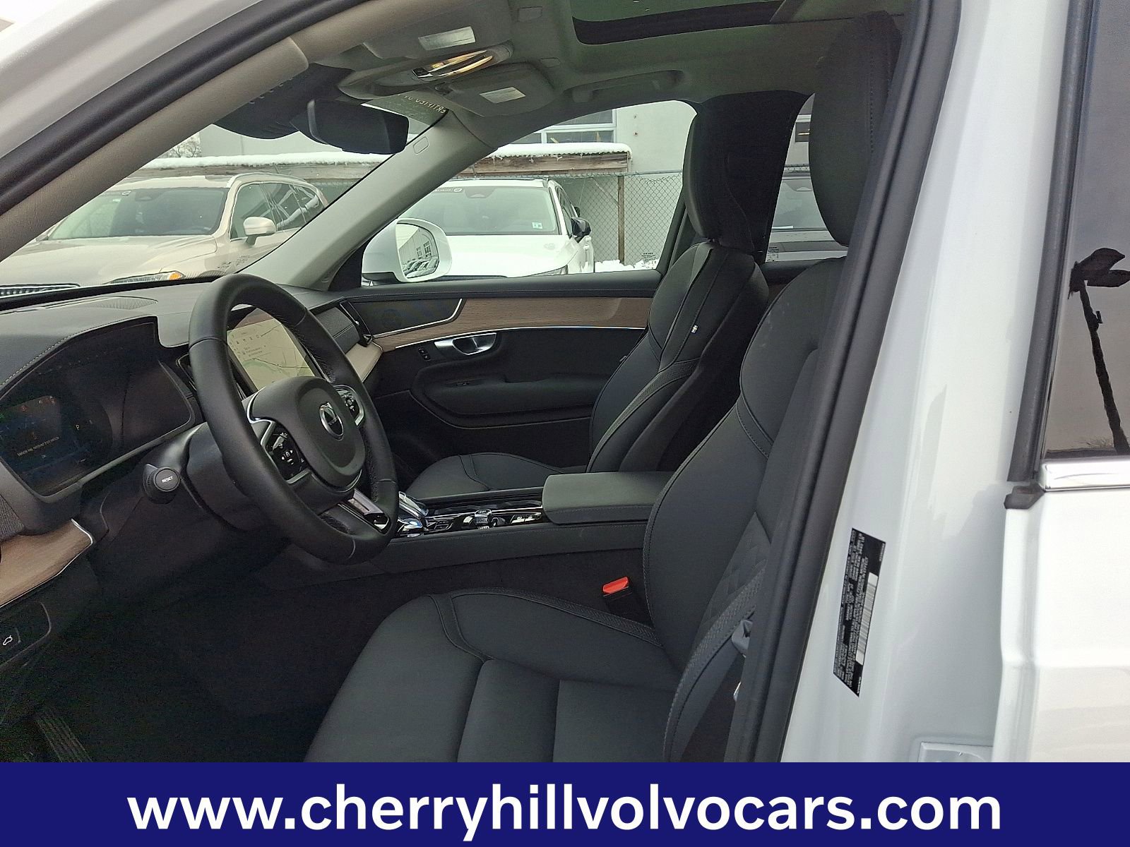 Certified 2025 Volvo XC90 B5 Plus image 14