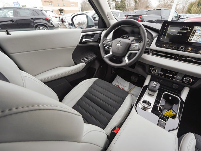 New 2026 Mitsubishi Outlander SE AWD/4WD image 43