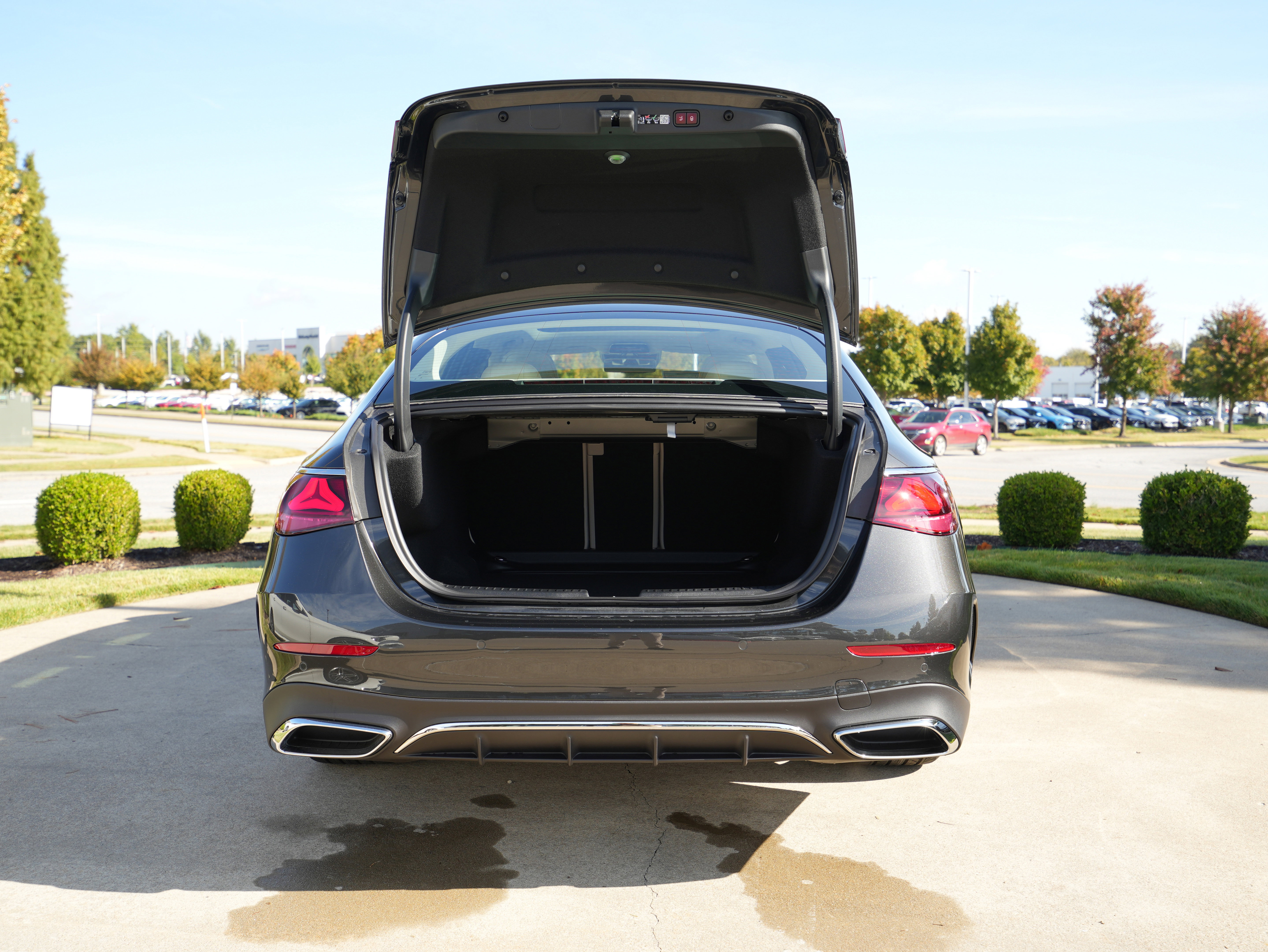 New 2026 Mercedes-Benz E 350 4MATIC Sedan image 16