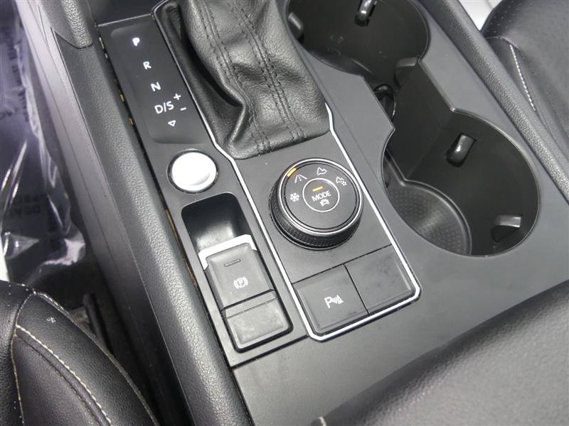 Used 2020 Volkswagen Atlas Cross Sport SE AWD/4WD image 40