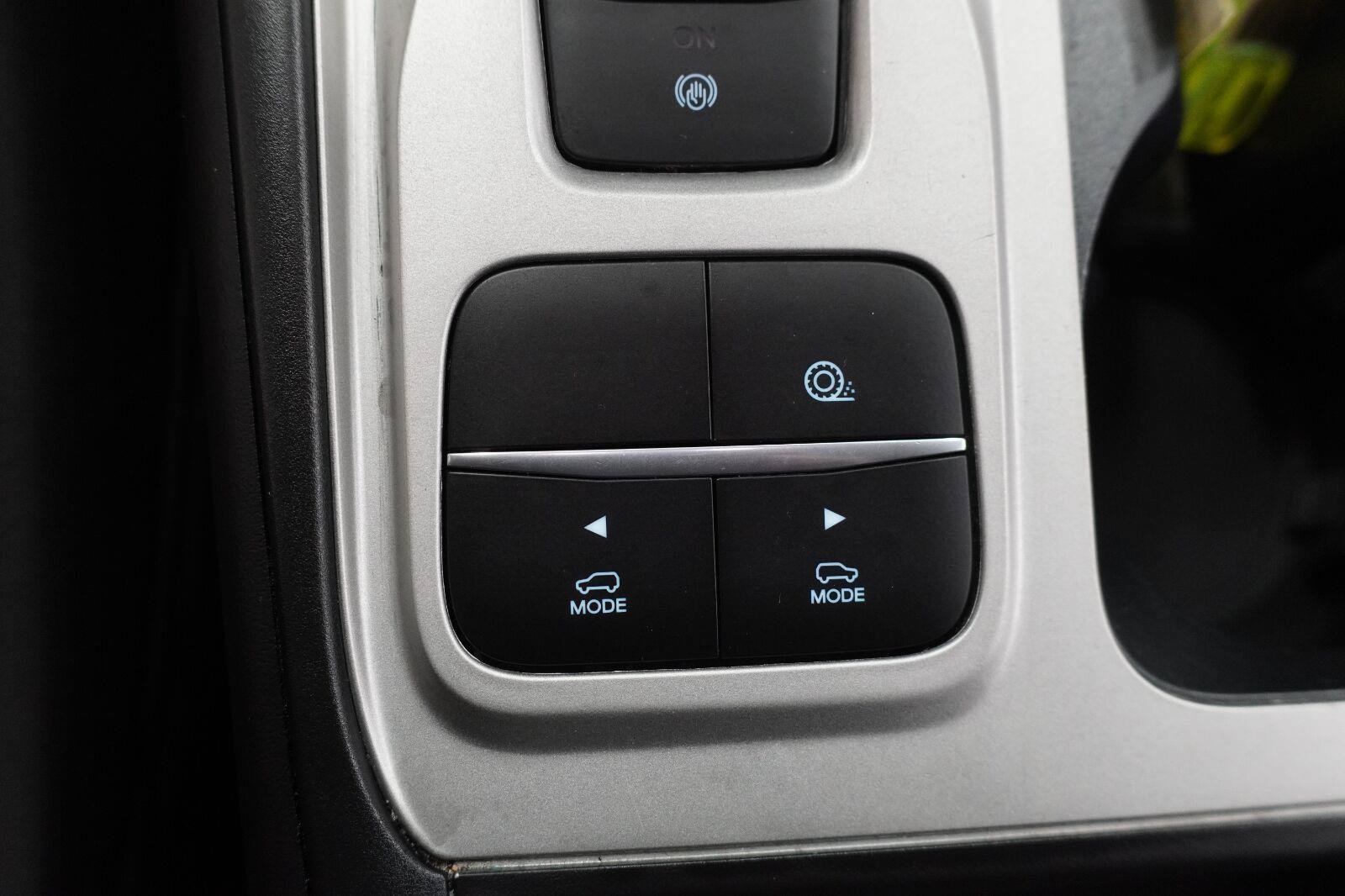 Used 2023 Ford Explorer XLT RWD image 20
