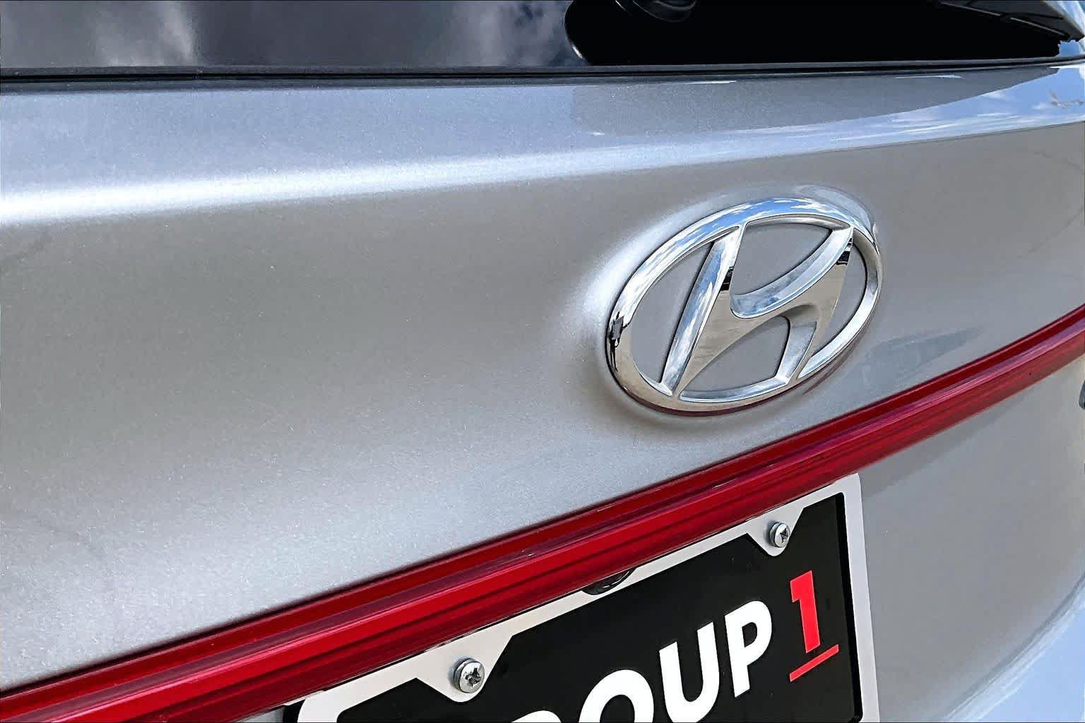 Used 2023 Hyundai Santa Fe SEL AWD/4WD image 9