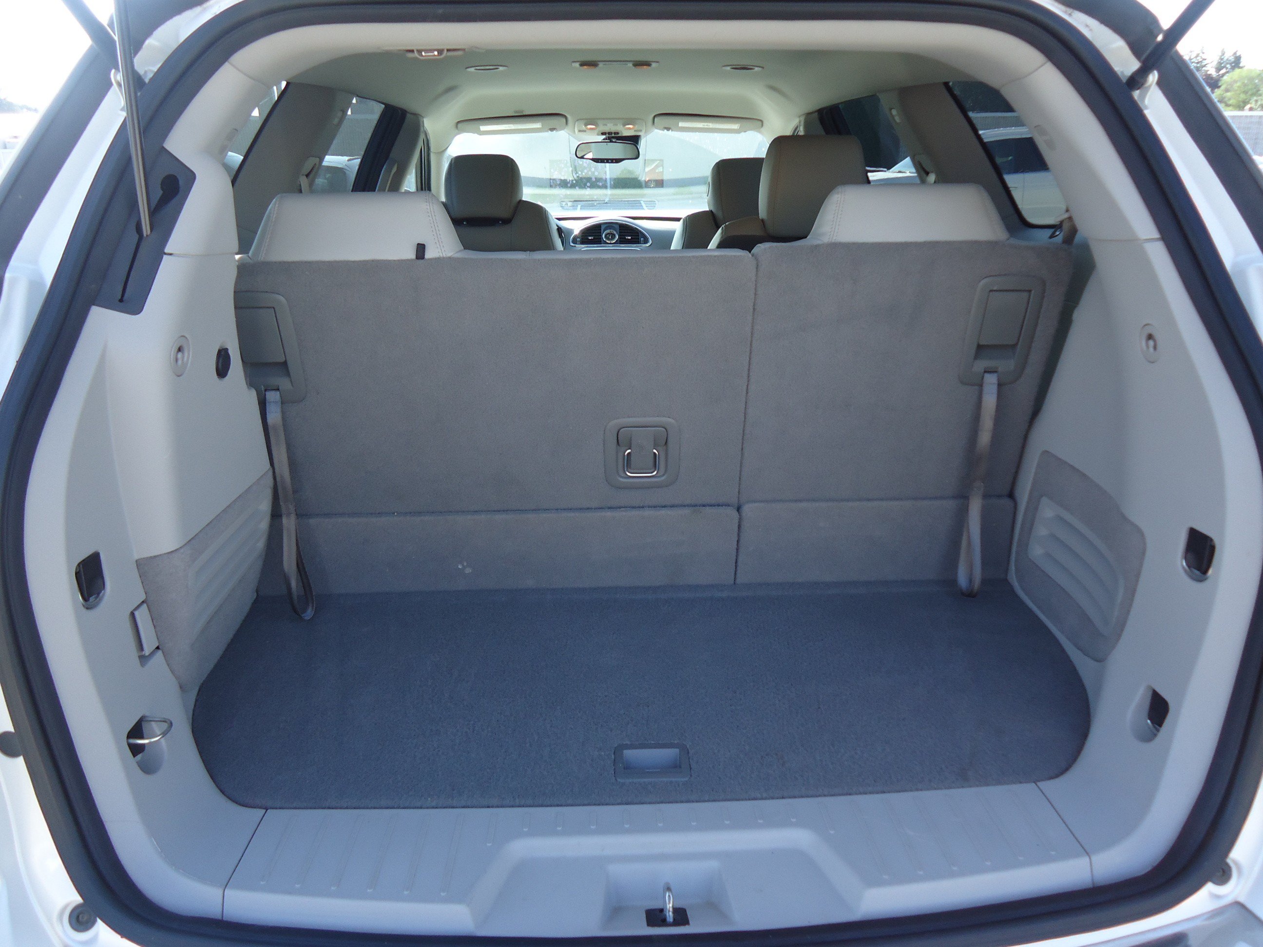 Used 2015 Buick Enclave Premium AWD/4WD image 31