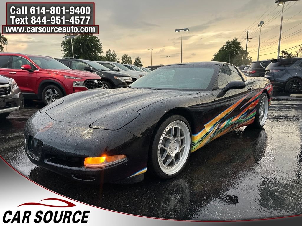 Used 1997 Chevrolet Corvette Coupe w/ Memory Pkg RWD image 2