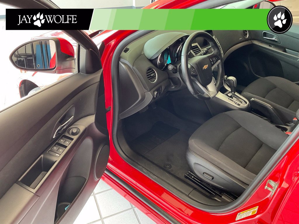 Used 2014 Chevrolet Cruze LT w/ RS Package FWD image 9