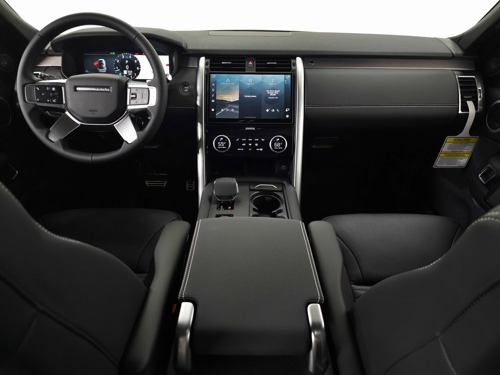 New 2025 Land Rover Discovery Dynamic SE image 12