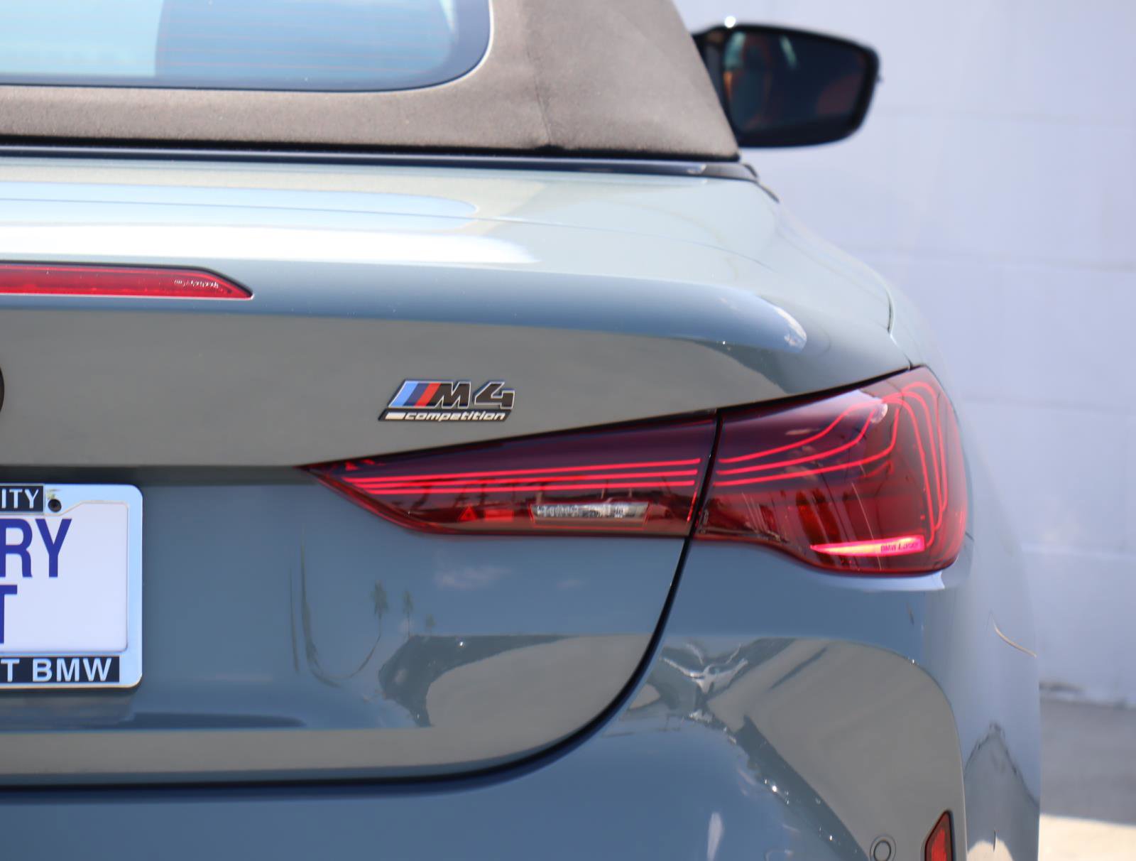 Used 2025 BMW M4 xDrive Competition image 8