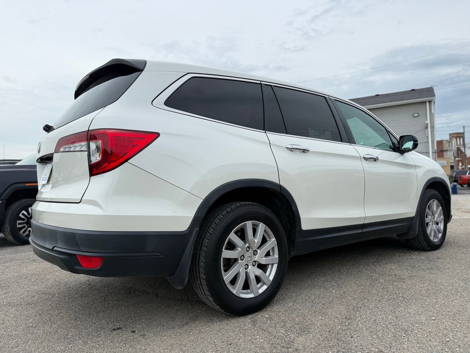 Used 2019 Honda Pilot LX image 7
