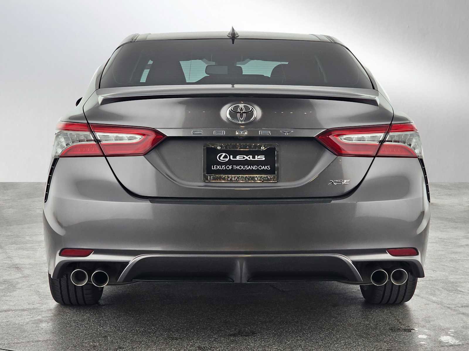 Used 2019 Toyota Camry XSE image 4