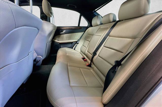 Used 2013 Mercedes-Benz E 350 Sedan image 23