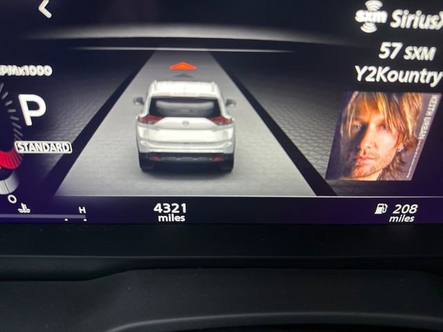 Used 2025 Nissan Rogue SL w/ Tech Package image 16