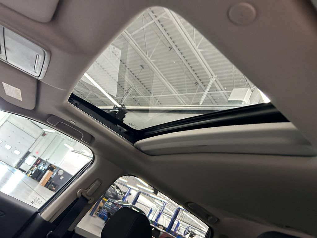 Used 2023 Honda CR-V EX image 24