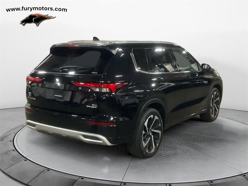 Used 2023 Mitsubishi Outlander SEL image 3
