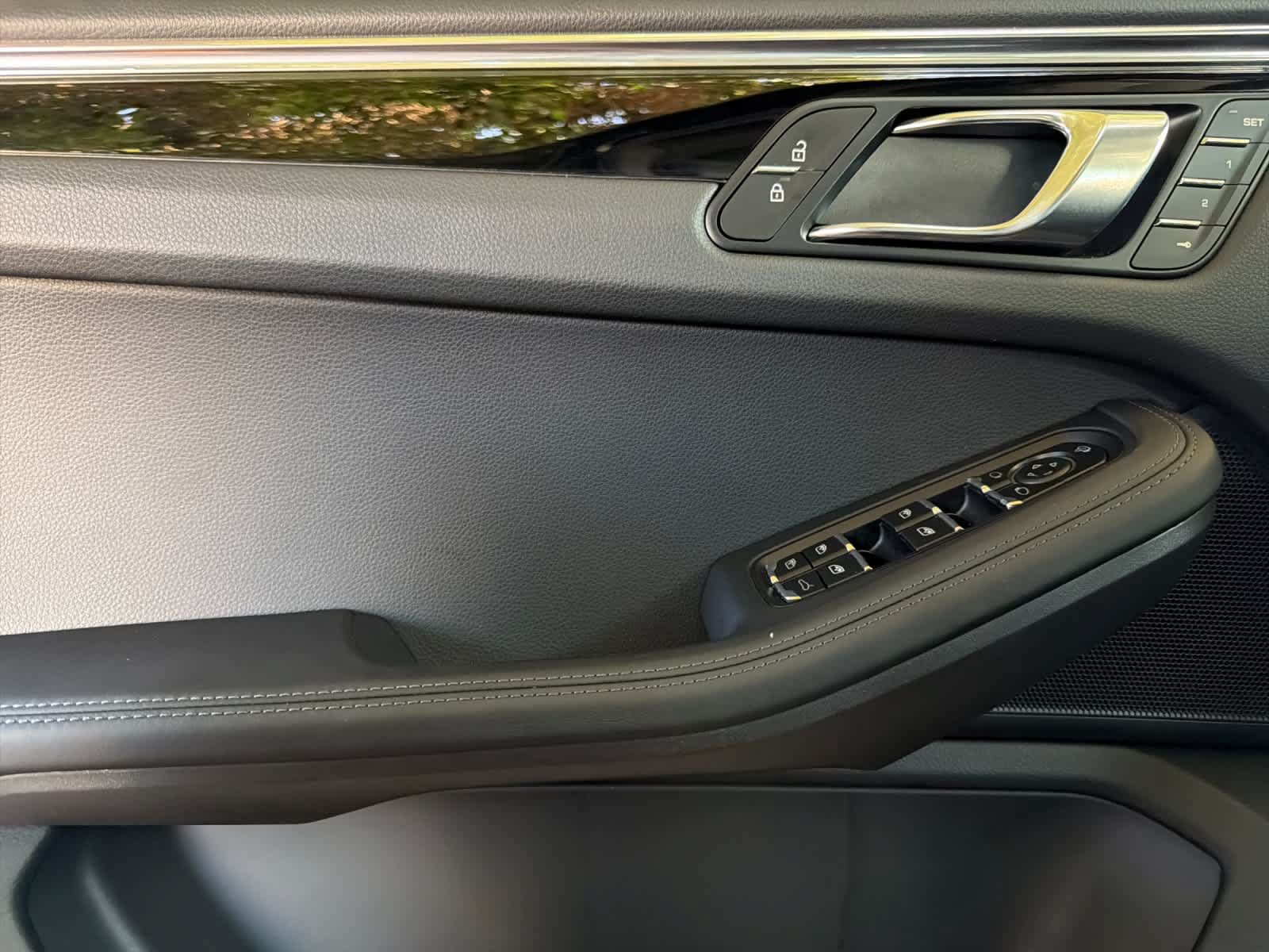 New 2026 Porsche Macan Turbo AWD/4WD image 12