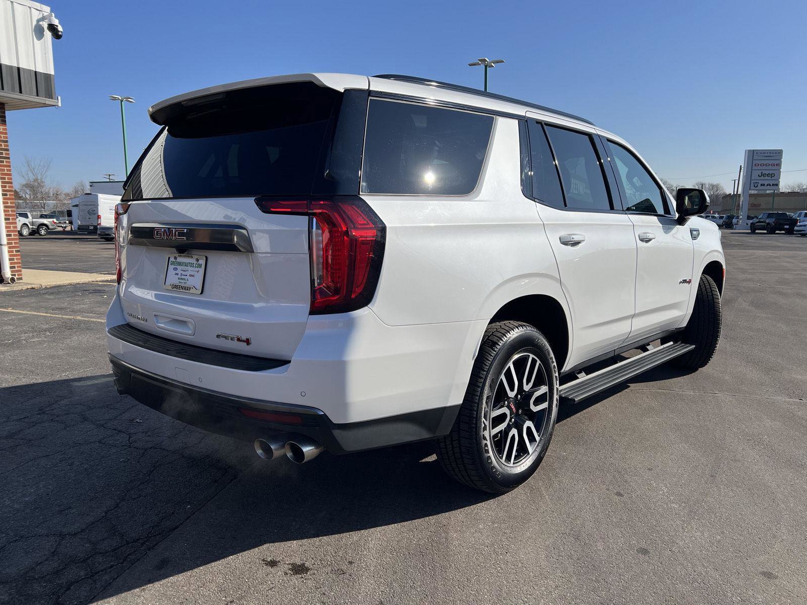 Used 2022 GMC Yukon AT4 image 5