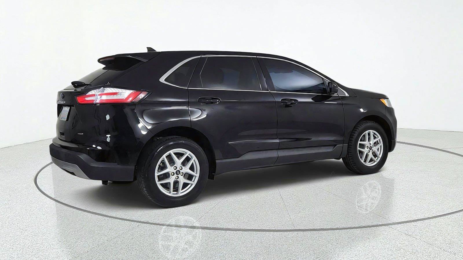 Used 2023 Ford Edge SEL AWD/4WD image 12