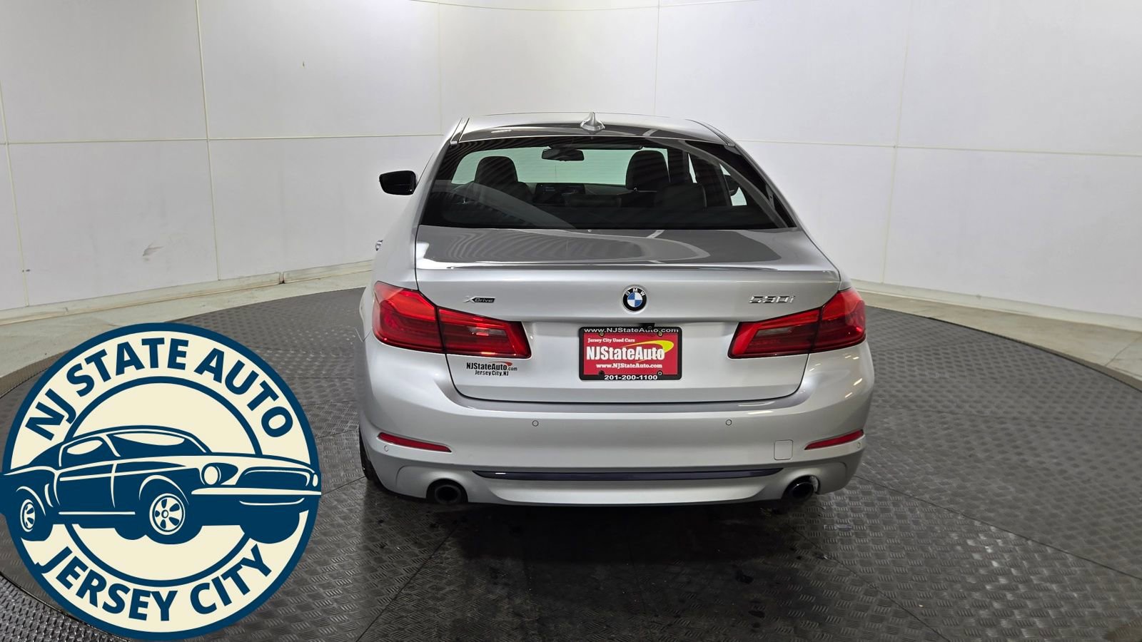 Used 2018 BMW 530i xDrive w/ Premium Package image 6