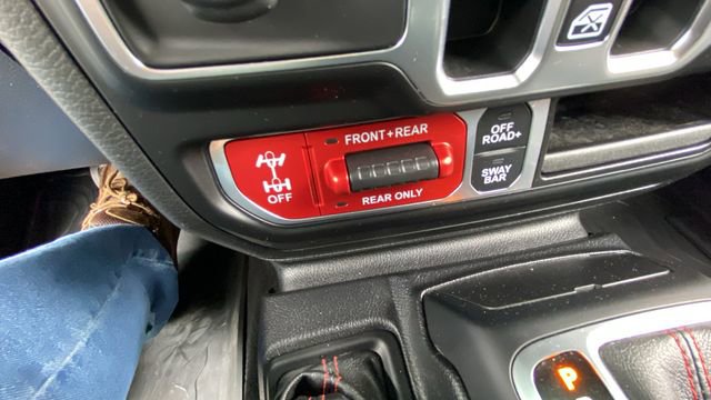 Used 2021 Jeep Wrangler Unlimited Rubicon AWD/4WD image 25