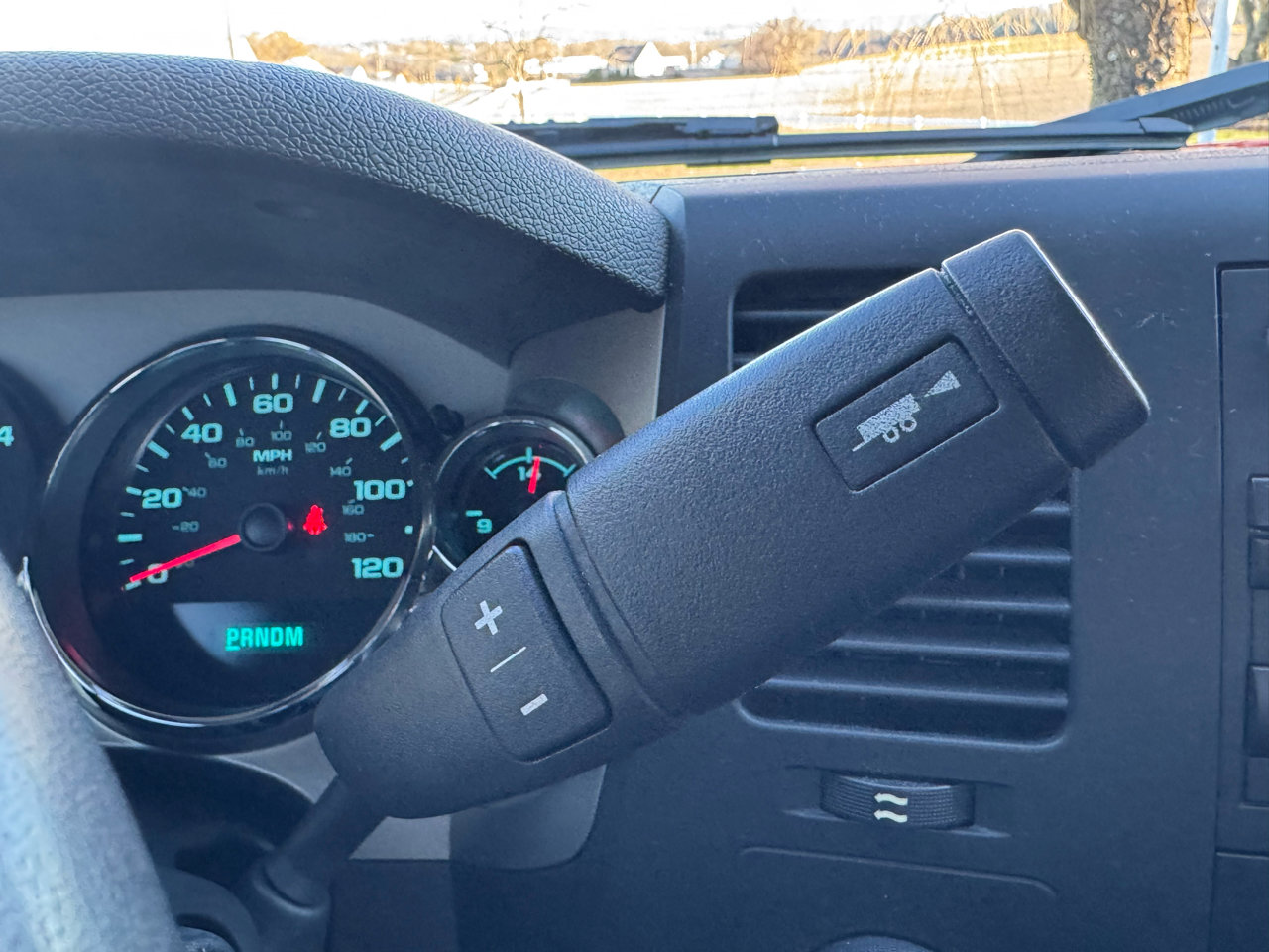 Used 2011 Chevrolet Silverado 1500 LT image 9