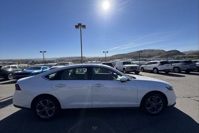 Used 2023 Honda Accord EX image 6