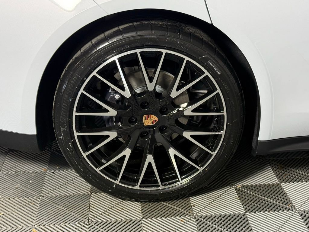 New 2026 Porsche Panamera 4 image 13