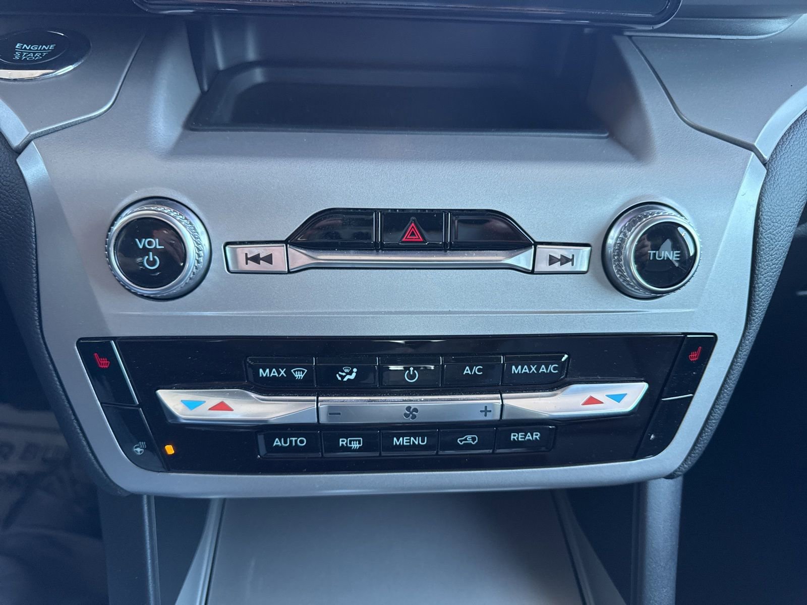 Certified 2023 Ford Explorer XLT w/ Equipment Group 202A image 32