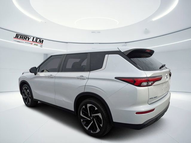 Used 2022 Mitsubishi Outlander ES AWD/4WD image 5