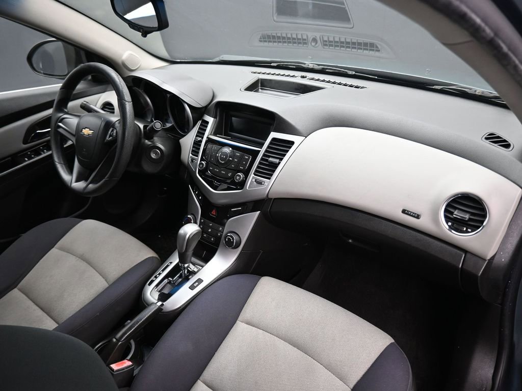 Used 2012 Chevrolet Cruze LS w/ Connectivity Package image 34