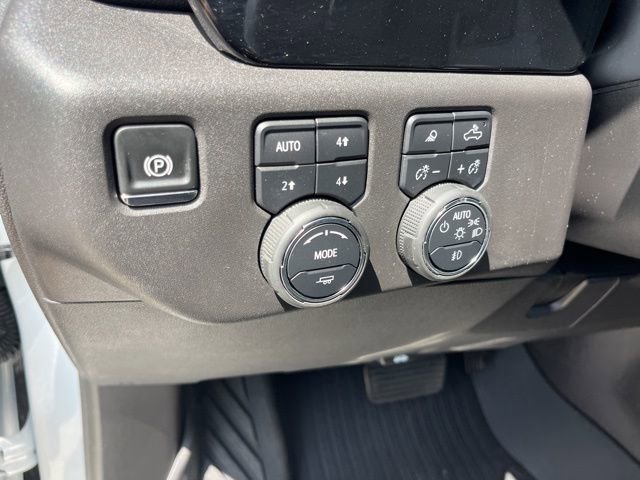 Used 2025 Chevrolet Silverado 1500 LT Trail Boss w/ Convenience Package II image 18