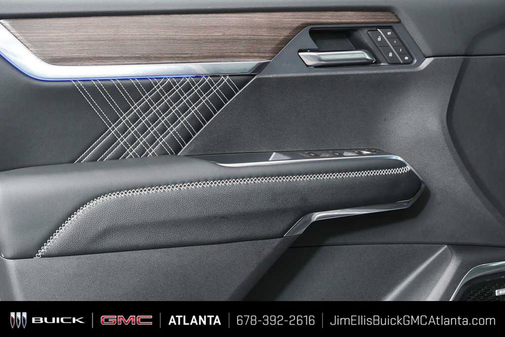 New 2026 GMC Acadia Denali w/ Super Cruise Package FWD image 7