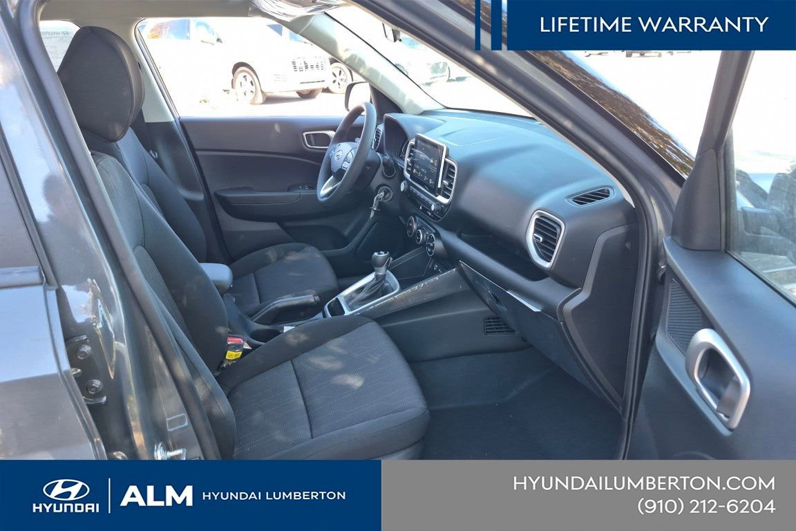 New 2026 Hyundai Venue SE FWD image 19