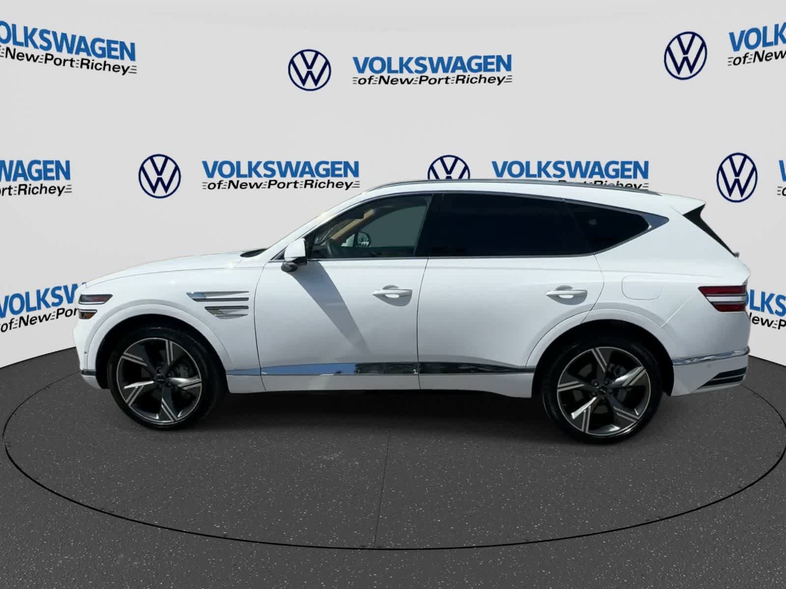 Used 2025 Genesis GV80 2.5T Prestige AWD/4WD image 5